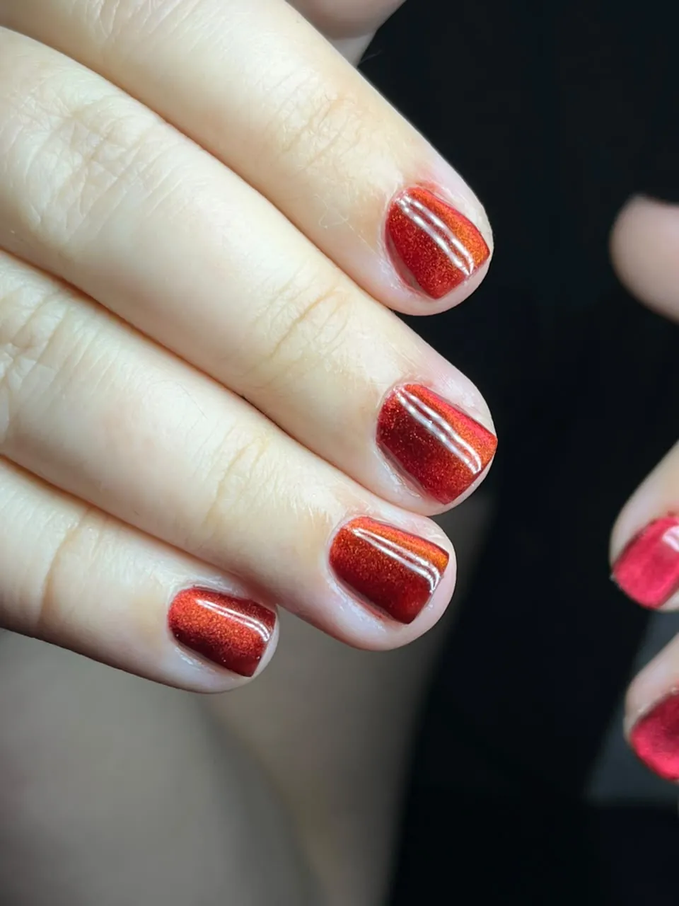 Esmaltação em gel vermelha